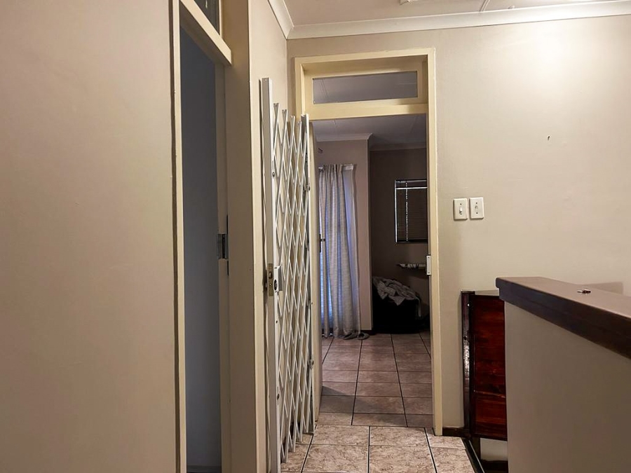 2 Bedroom Property for Sale in Potchefstroom North West